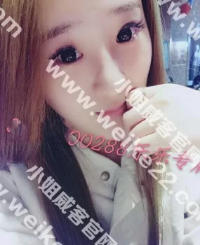 武昌南湖美丽动人的学生乐乐